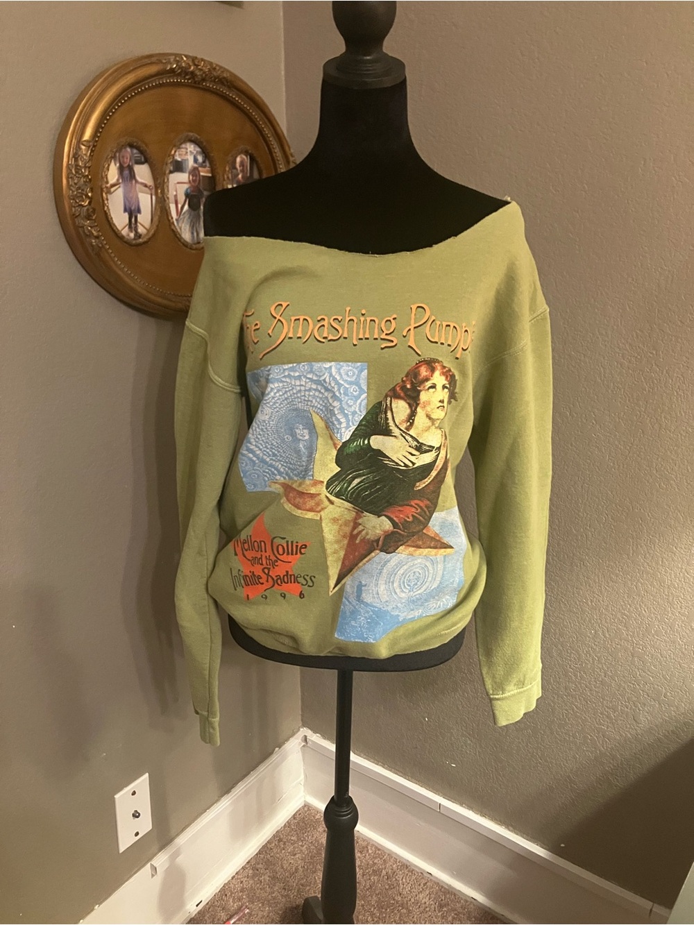 The Smashing Pumpkins Graphic Off-Shoulder Green Sweater